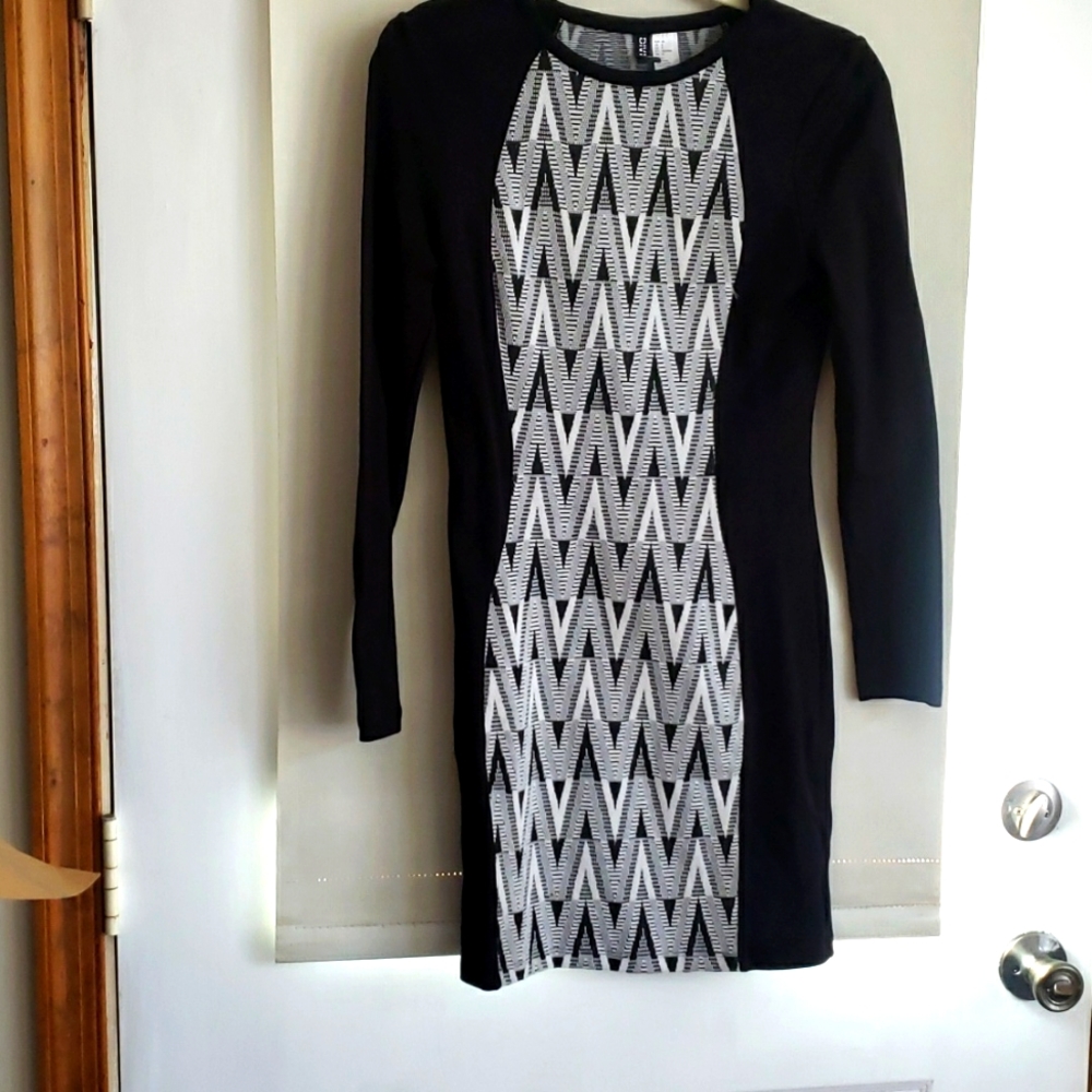 Dress body con